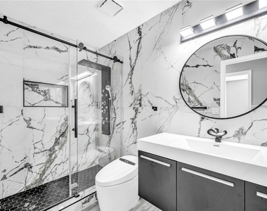 3000 Blue Fin Circle - Photo Thumbnail 27