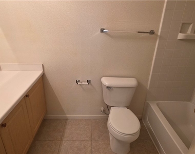 8832 Roping Rodeo Avenue - Photo Thumbnail 5