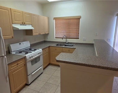 8832 Roping Rodeo Avenue - Photo Thumbnail 3