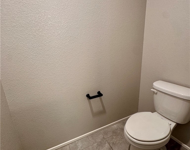 7461 Opal Star Street - Photo Thumbnail 17