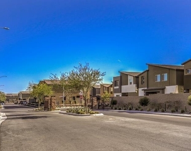 7461 Opal Star Street - Photo Thumbnail 49