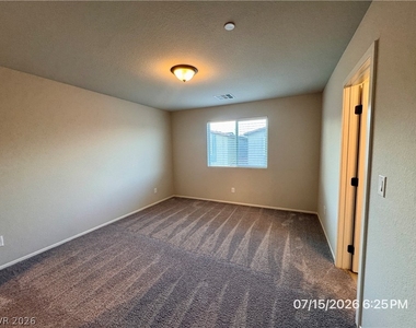 7461 Opal Star Street - Photo Thumbnail 32