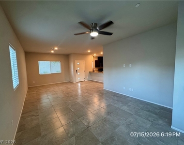 7461 Opal Star Street - Photo Thumbnail 4