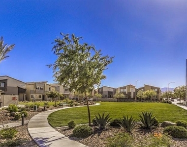 7461 Opal Star Street - Photo Thumbnail 41