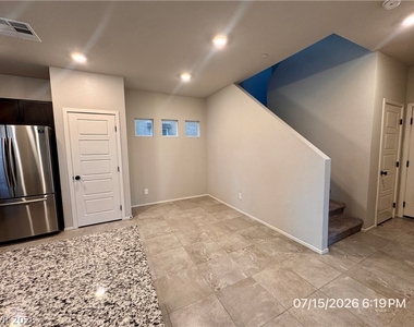 7461 Opal Star Street - Photo Thumbnail 7