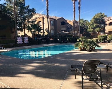 5055 W Hacienda Avenue - Photo Thumbnail 15