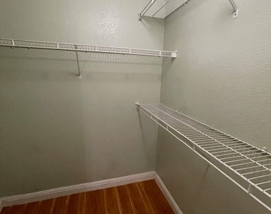 5055 W Hacienda Avenue - Photo Thumbnail 12