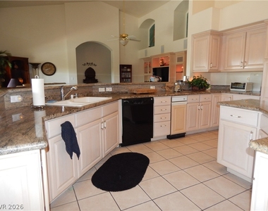 1320 Crystal Valley Drive - Photo Thumbnail 7