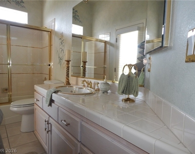 1320 Crystal Valley Drive - Photo Thumbnail 10