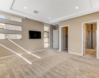11460 Ruby Falls Way - Photo Thumbnail 15