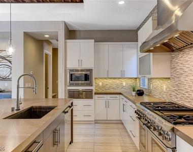11460 Ruby Falls Way - Photo Thumbnail 5