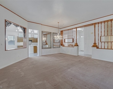 3131 Surf Spray Street - Photo Thumbnail 9