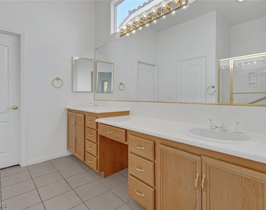 3131 Surf Spray Street - Photo Thumbnail 35
