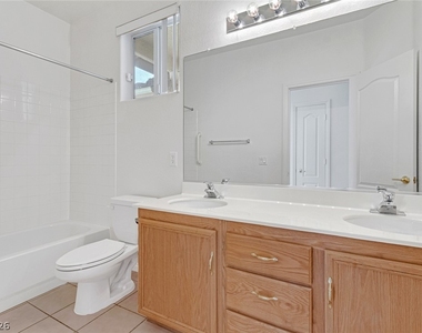 3131 Surf Spray Street - Photo Thumbnail 42