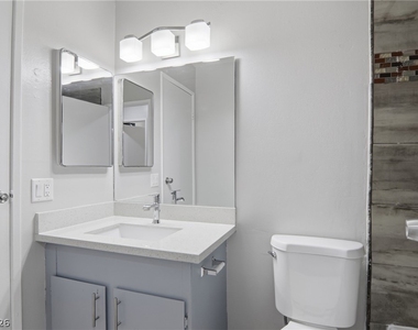 2274 E Desert Inn Road - Photo Thumbnail 62