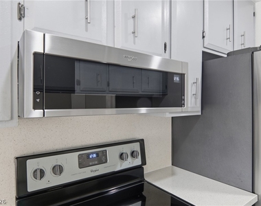 2274 E Desert Inn Road - Photo Thumbnail 47
