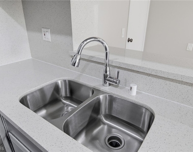2274 E Desert Inn Road - Photo Thumbnail 45