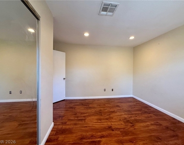 5923 Laredo Street - Photo Thumbnail 33