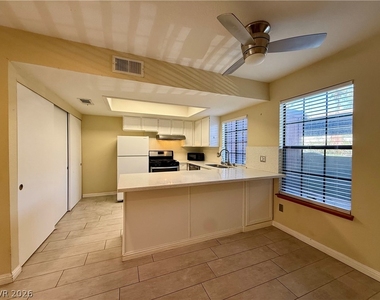 5923 Laredo Street - Photo Thumbnail 6