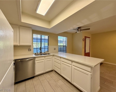 5923 Laredo Street - Photo Thumbnail 2