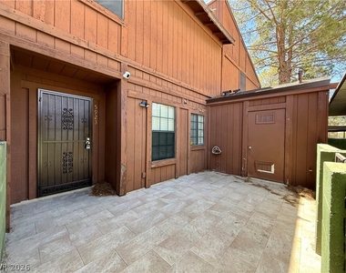 5923 Laredo Street - Photo Thumbnail 64