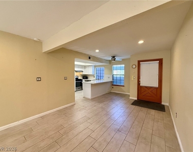 5923 Laredo Street - Photo Thumbnail 13