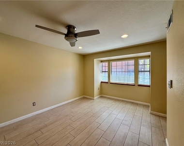 5923 Laredo Street - Photo Thumbnail 20
