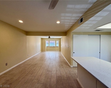 5923 Laredo Street - Photo Thumbnail 12