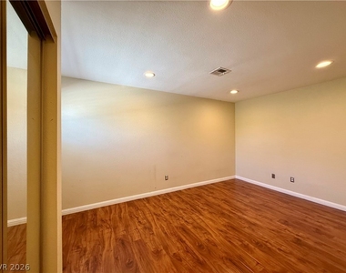 5923 Laredo Street - Photo Thumbnail 42