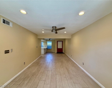 5923 Laredo Street - Photo Thumbnail 14