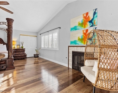 407 Crater Court - Photo Thumbnail 26