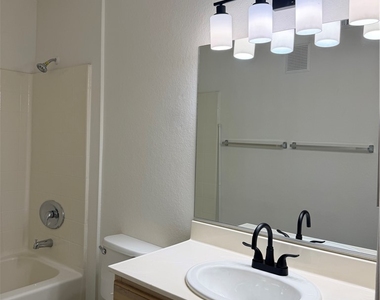 5229 Caspian Springs Drive - Photo Thumbnail 24