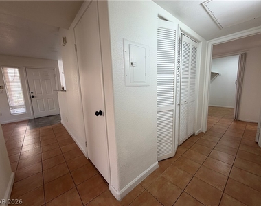 5229 Caspian Springs Drive - Photo Thumbnail 4