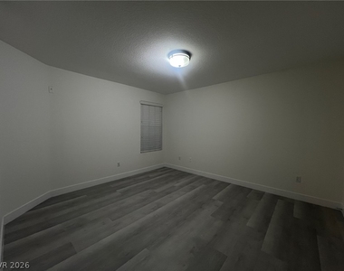 8101 Flamingo Road - Photo Thumbnail 13