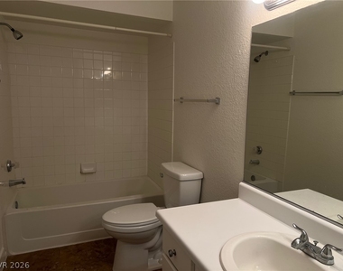 8101 Flamingo Road - Photo Thumbnail 14