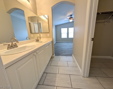 8708 Tomnitz Avenue - Photo Thumbnail 17