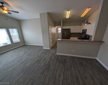 8708 Tomnitz Avenue - Photo Thumbnail 6