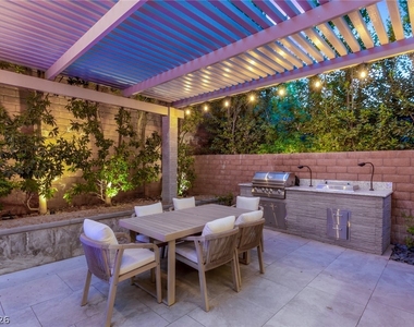 75 Pristine Glen Street - Photo Thumbnail 50