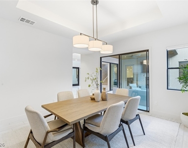 75 Pristine Glen Street - Photo Thumbnail 18