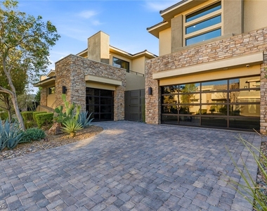 75 Pristine Glen Street - Photo Thumbnail 60