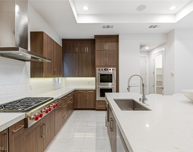 75 Pristine Glen Street - Photo Thumbnail 13