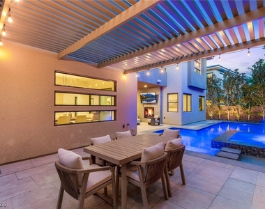 75 Pristine Glen Street - Photo Thumbnail 52