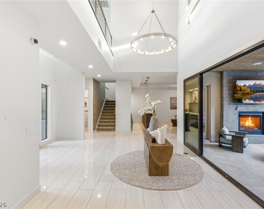 75 Pristine Glen Street - Photo Thumbnail 1