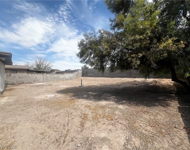 6311 Newville Avenue - Photo Thumbnail 2