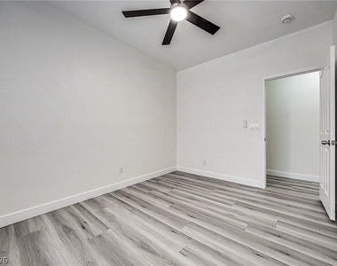 7724 Rye Canyon Drive - Photo Thumbnail 28