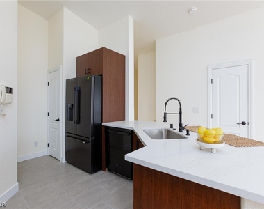 3408 President Pride Place - Photo Thumbnail 20