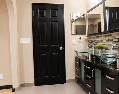 2200 S Fort Apache Road - Photo Thumbnail 22