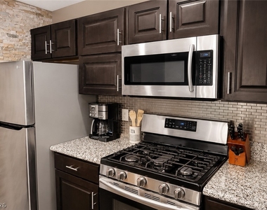 2200 S Fort Apache Road - Photo Thumbnail 14