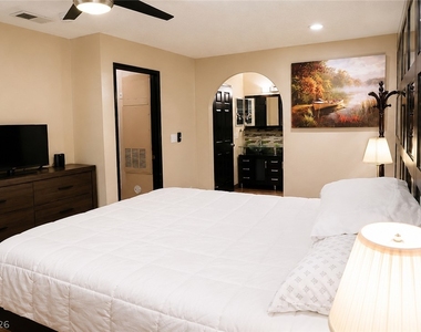 2200 S Fort Apache Road - Photo Thumbnail 20