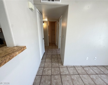 3085 Casey Drive - Photo Thumbnail 8